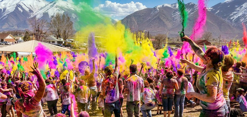 पहाडी तथा हिमाली क्षेत्रमा आज होली पर्व मनाइदै