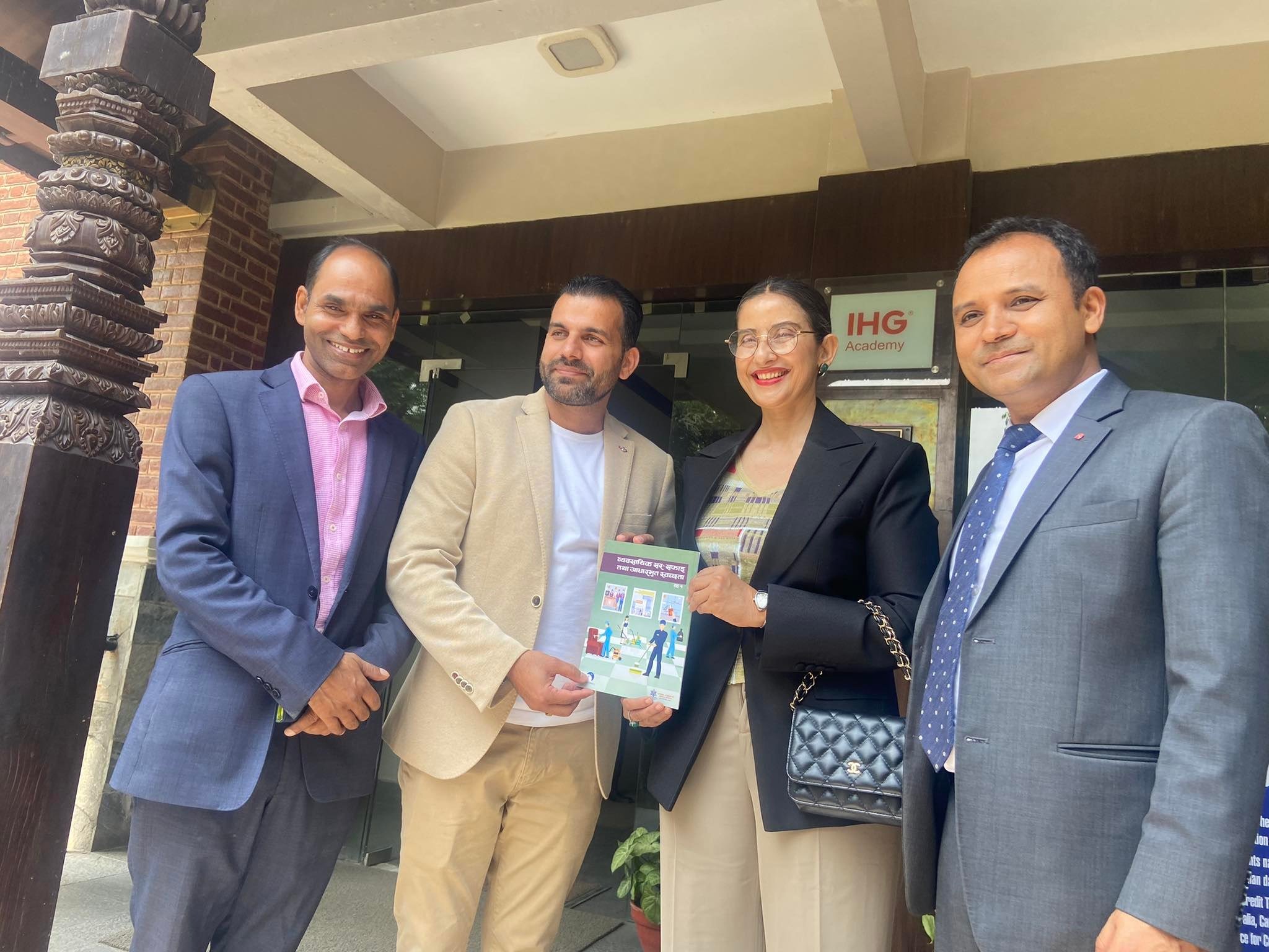 अस्ट्रेलियाका सरसफाई अभियन्ता शर्माको सहकार्यमा नेपालमा सरसफाईबारे पढाइ सुरु