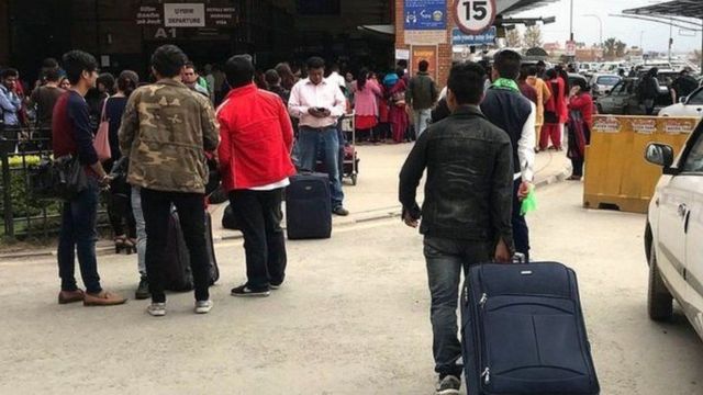 उनीहरु  भन्छन, ‘हामी १ सय ७८ जना छौँ, एउटै कम्पनीमा मलेसिया आएको’ (भिडियो )
