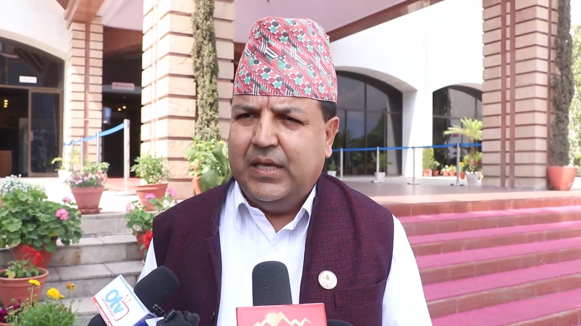 नेपाली कांग्रेसका सांसद् सुनिल शर्मा पक्राउ