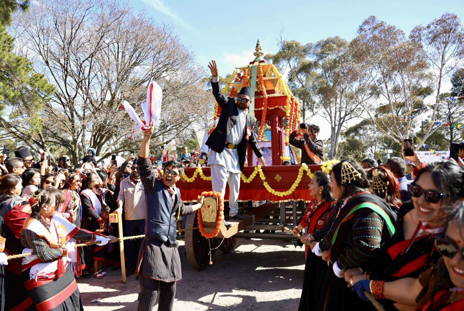 मेलबर्नमा पहिलोपटक मनाइयो इन्द्रजात्रा, ६ हजारभन्दा बढीको सहभागिता (फोटो फिचर)